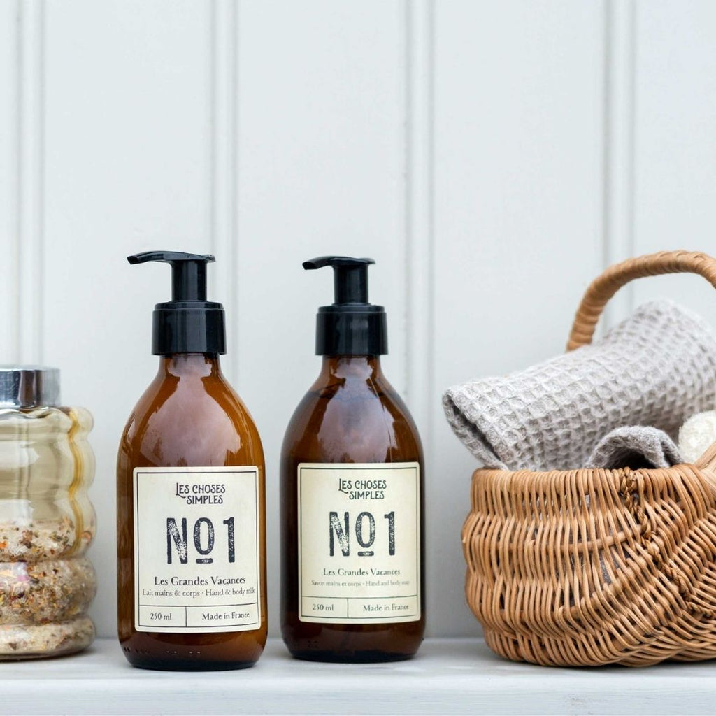 Les Grandes Vacances Liquid Soap (Amber, 250ml, glass).