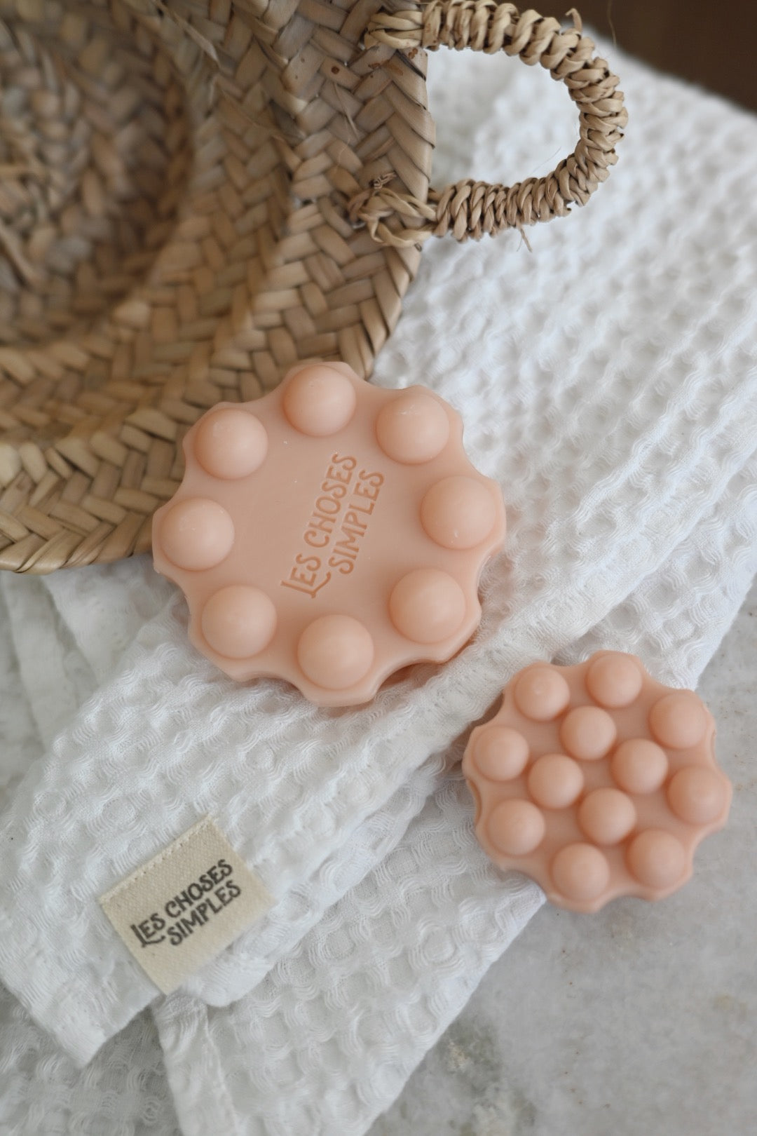 Solid Shampoo Nr. 4 "Fleurs d'Oranger" (Orange Blossom).