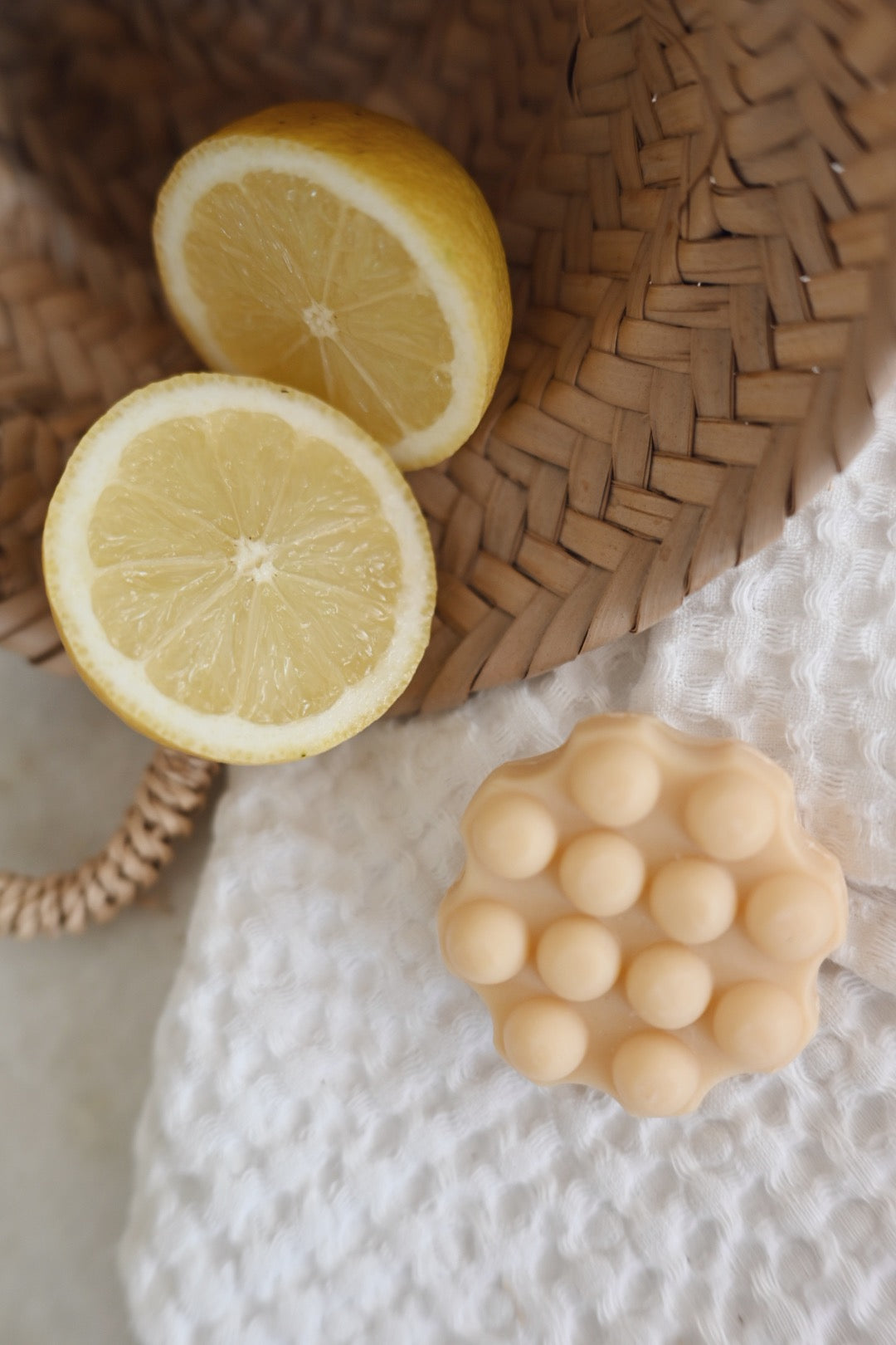 Solid Shampoo Nr. 3 "Jardin d'Agrumes" (Citrus).